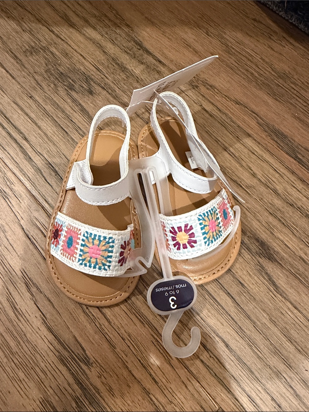 crown & ivy White Kids Sandals with Multicolor Embroidered Floral Straps